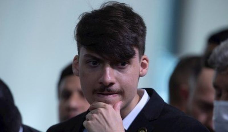 Jair Renan Bolsonaro será candidato a deputado federal por Santa Catarina