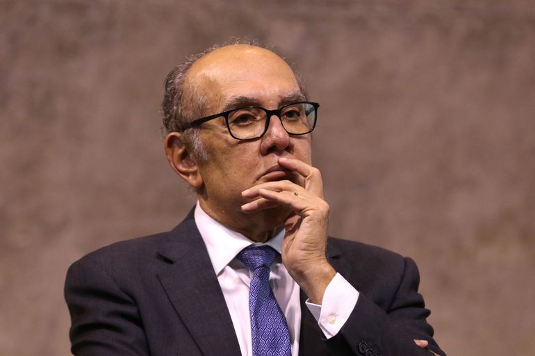 Gilmar Mendes pede desculpas por comparação inapropriada sobre homossexualidade