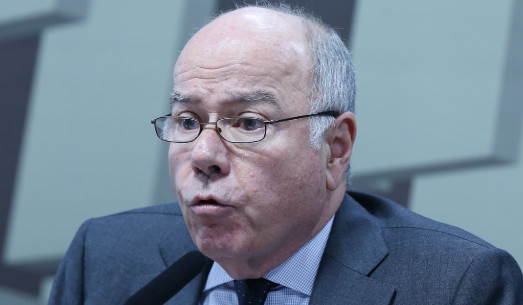 Mauro Vieira se reúne com embaixador do Brasil na Argentina após declarações de Milei