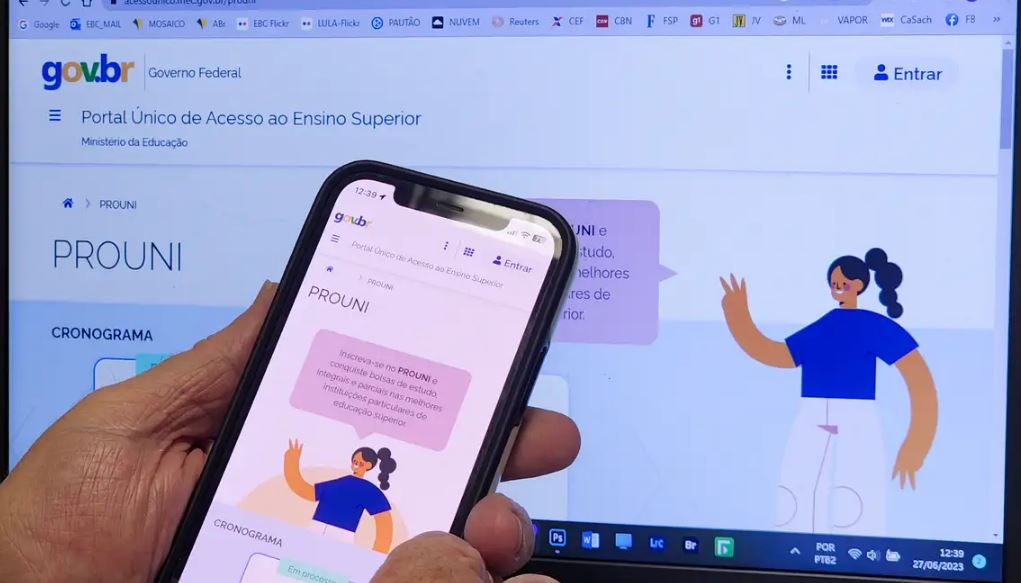 Prazo para comprovação de inscrição no Prouni termina nesta sexta-feira