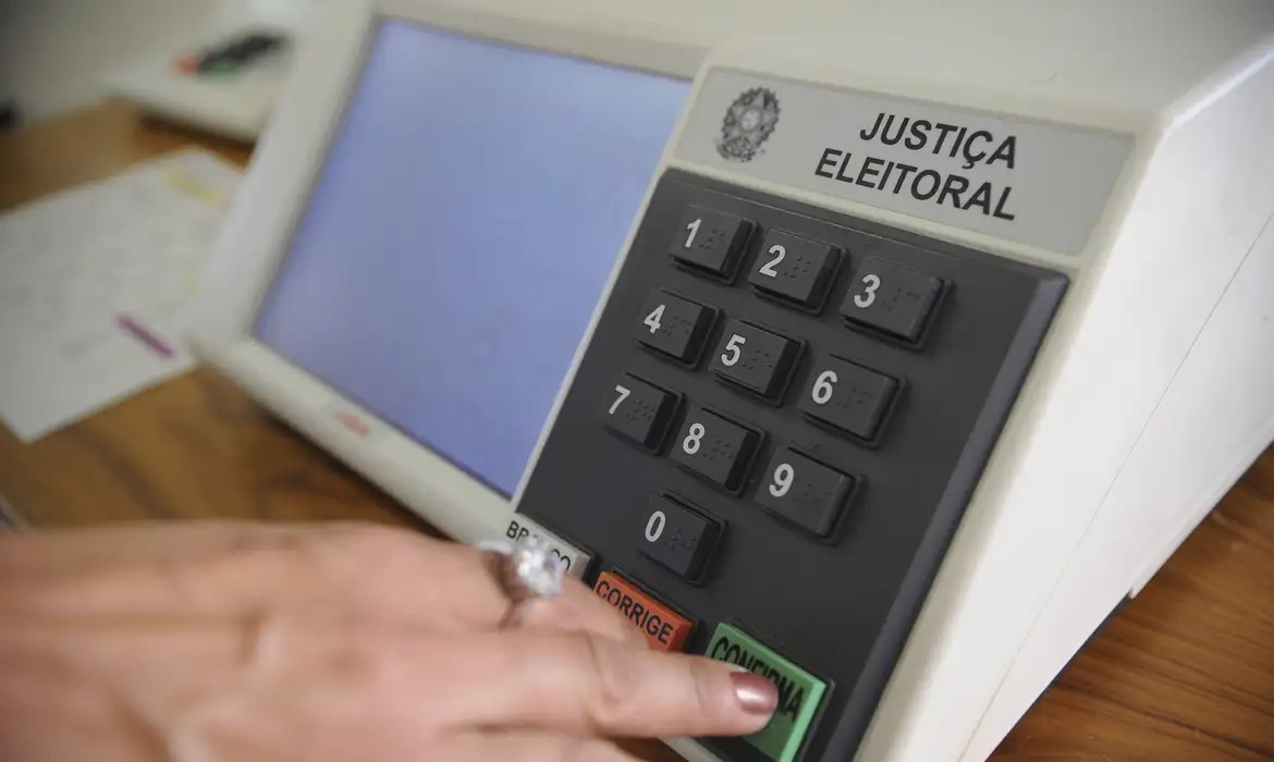 TSE aprova R$ 13,2 milhões para eleições de brasileiros no exterior