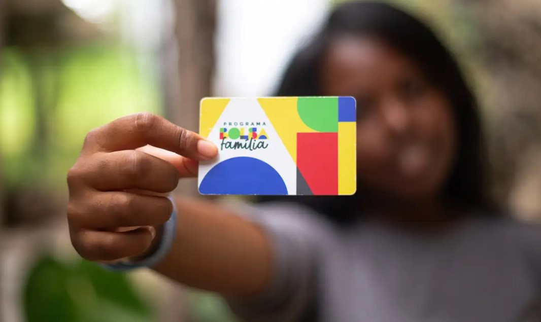 Caixa libera pagamento do Bolsa Família de julho para NIS final 4