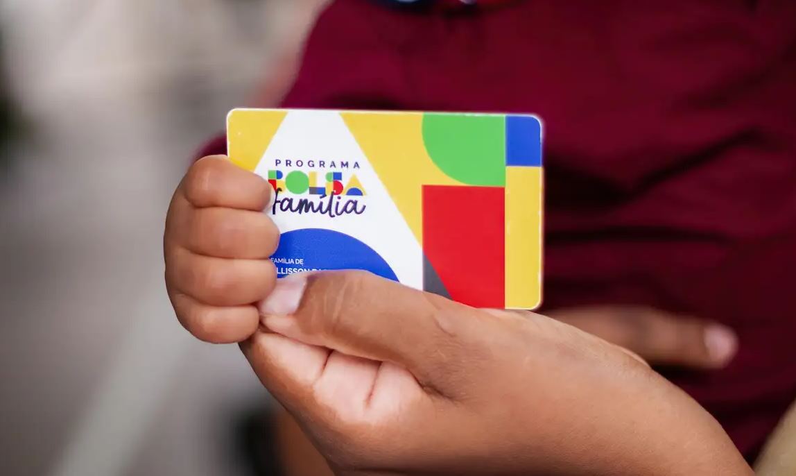 Caixa inicia pagamento de abril do Bolsa Família para NIS final 1