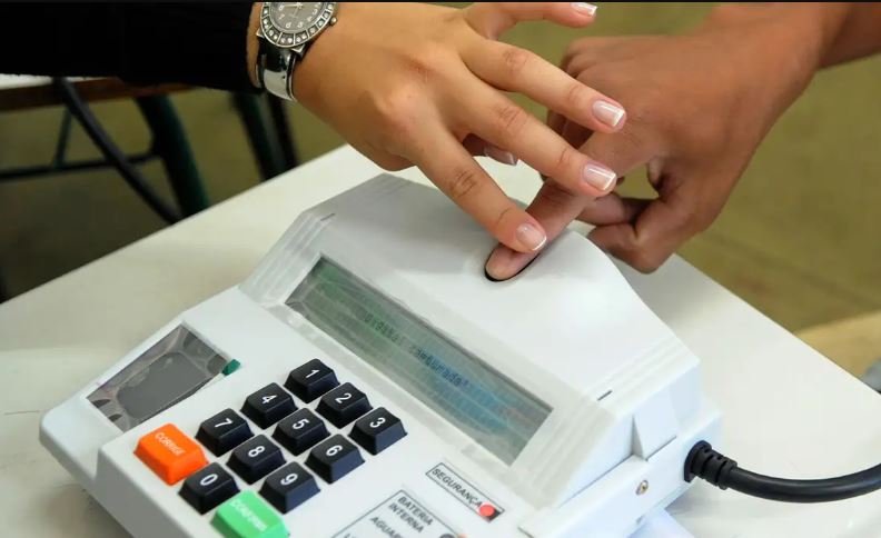 Eleitores que não votaram no 1º turno podem votar no 2º turno em 25 de outubro