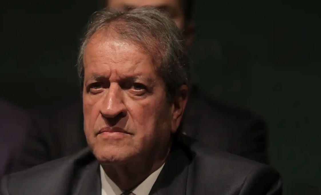 Valdemar acredita que suspensão de visitas pode beneficiar Flávio Bolsonaro
