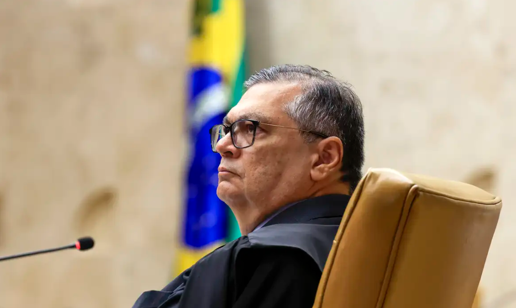 Flávio Dino encaminha explicações de partidos à Polícia Federal