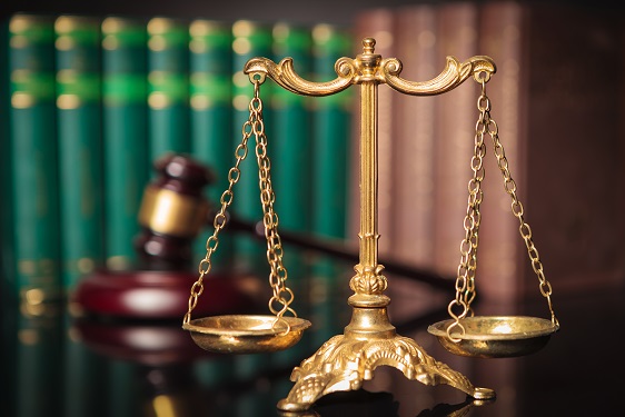 Empreiteira e proprietária de obra são condenadas a indenizar trabalhador cego