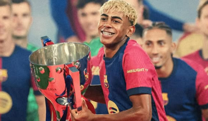 Lamine Yamal acredita que merece a Bola de Ouro e cita Mbappé como rival