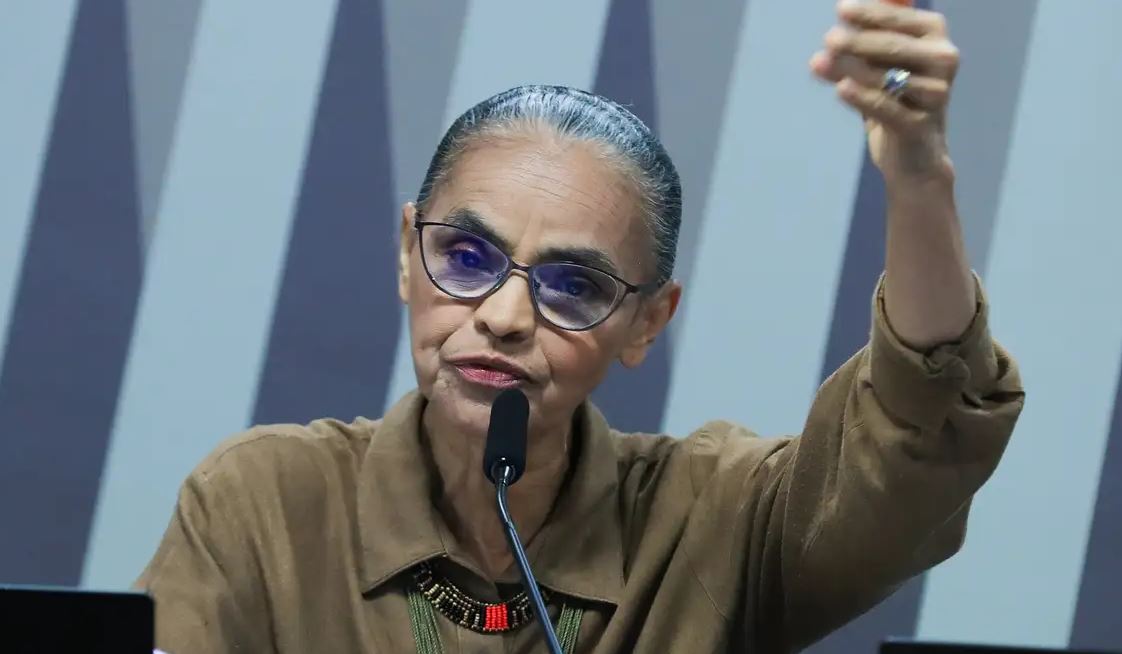 Candidata Marina Silva é alvo de tentativa de agressão durante ato em SP