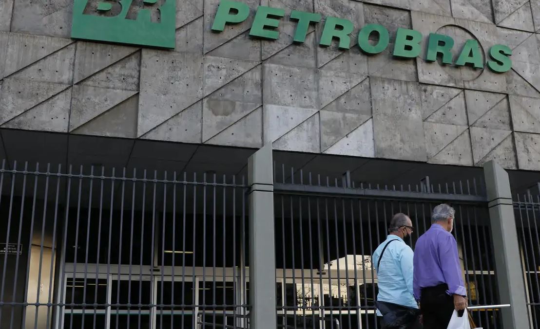 Petrobras abre inscrições para estágio com bolsa de R$ 1.825 em Manaus