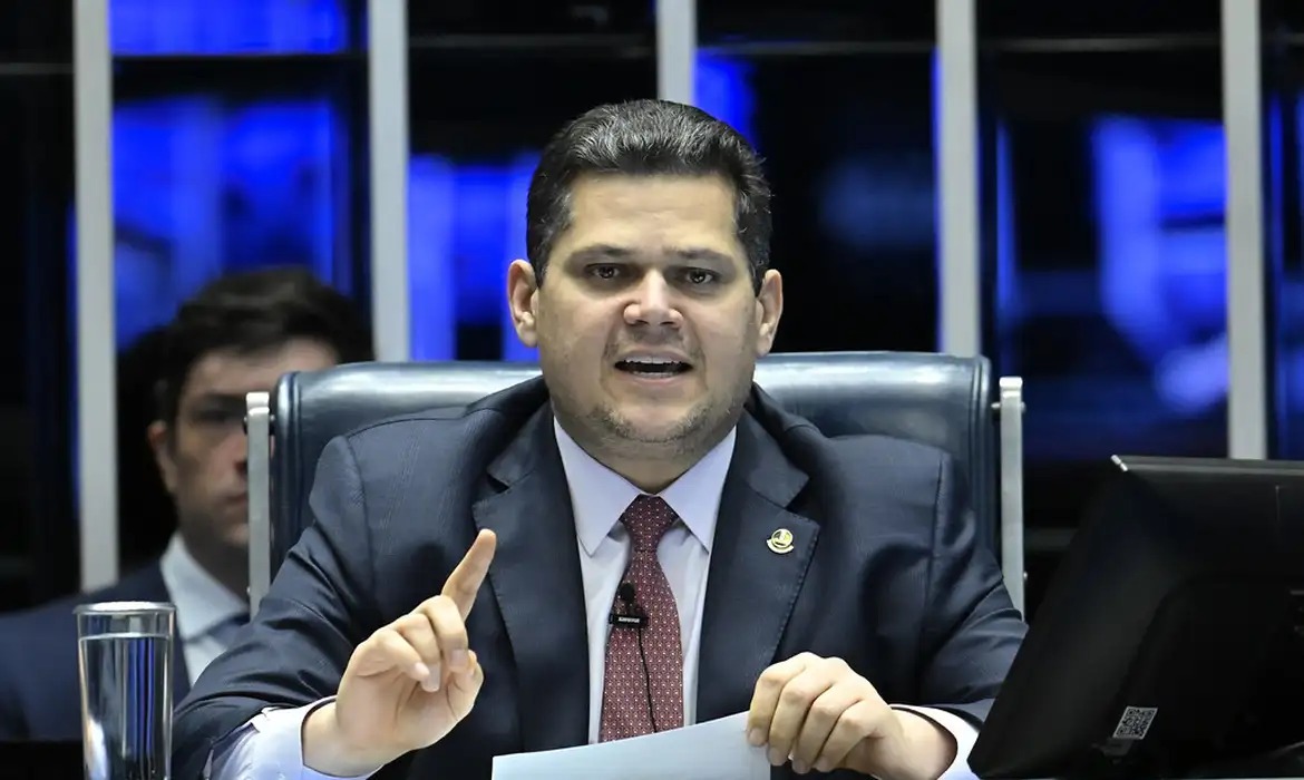 PEC da Segurança e Projetos de Terras Raras Estão Parados no Senado