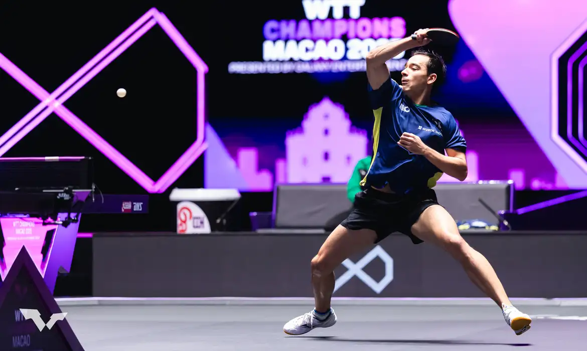 Hugo Calderano é vice-campeão no WTT Star Contender da Eslovênia