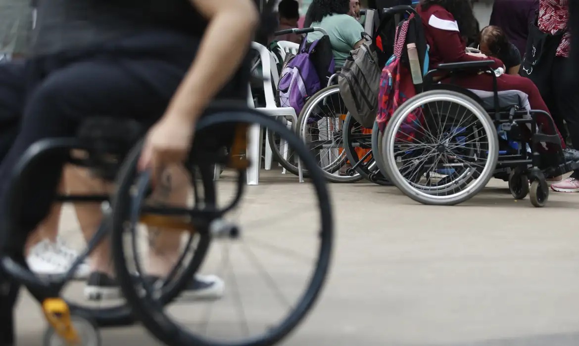 MPAM cobra regulamentação da aposentadoria especial para servidores com deficiência