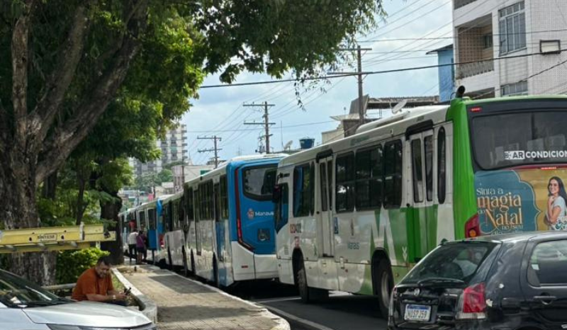 Greve em Manaus pode paralisar totalmente transporte público nesta segunda-feira