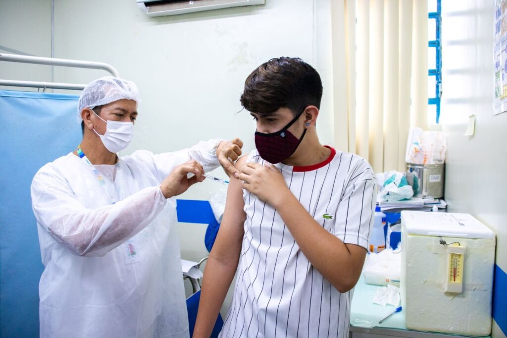 Vacina contra HPV está disponível para grupos prioritários em Manaus