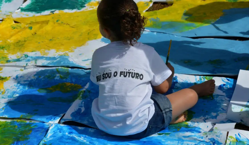 Apenas 1% dos filhos de pais pobres conseguem ascender ao topo no Brasil