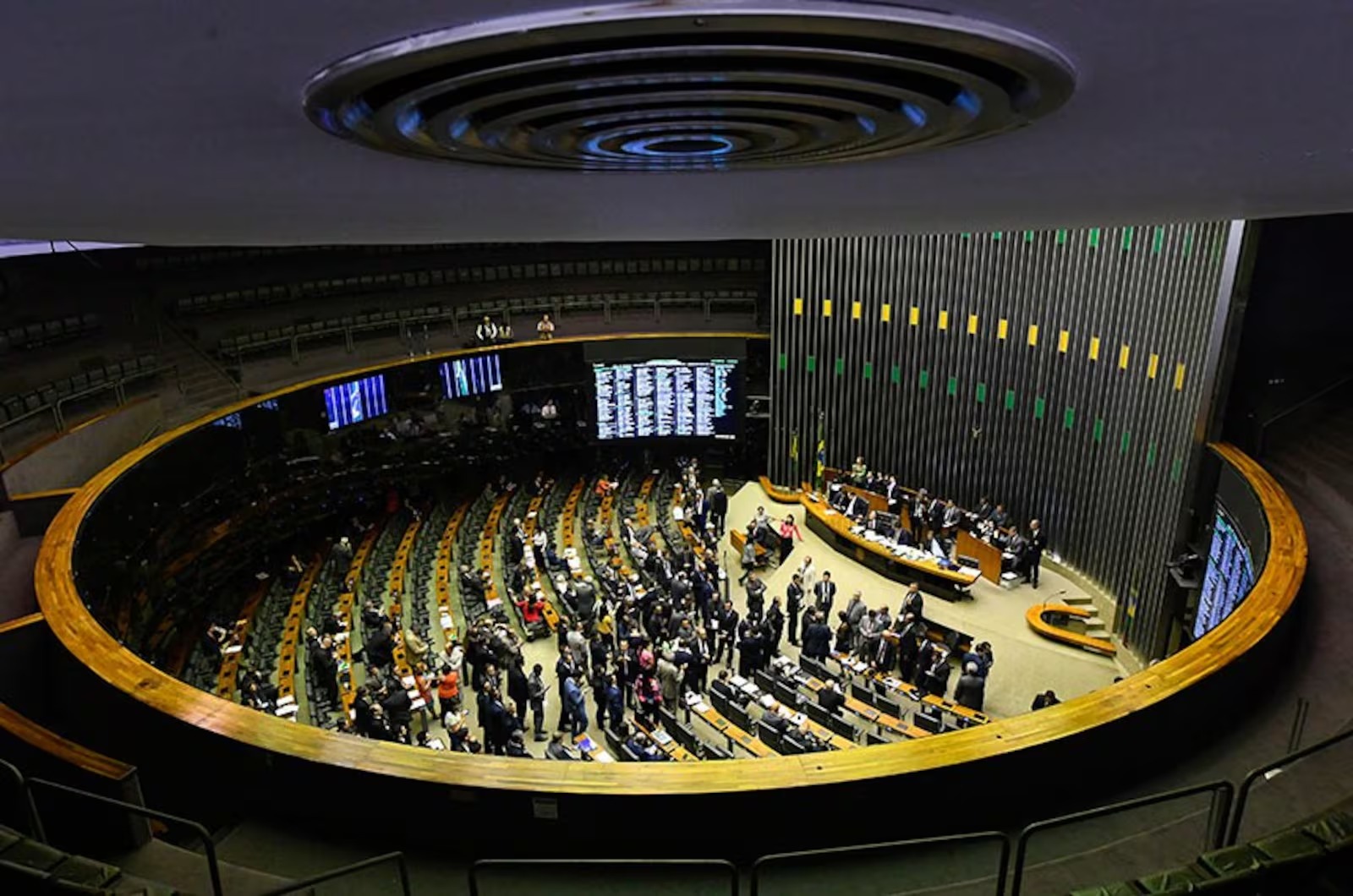 Congresso entra em recesso sem votar PEC da jornada e projetos em pauta
