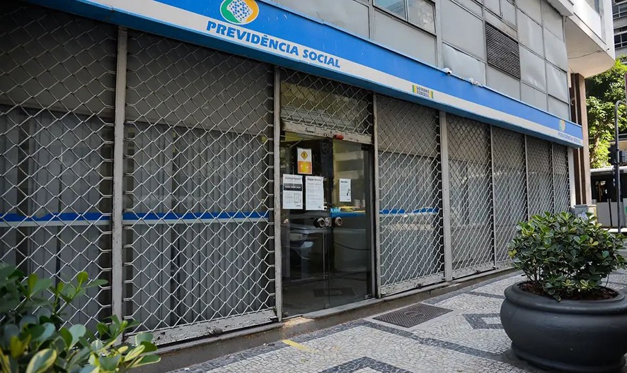 Polícia Federal Investiga Fraudes no INSS para Indígenas na Bahia