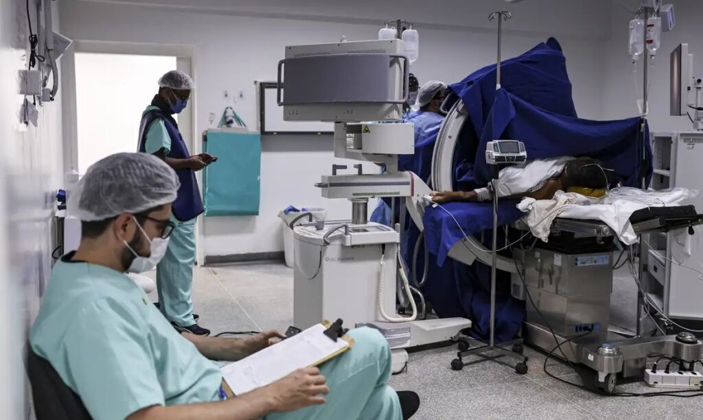 Saúde do AM destina R$ 88 milhões para médicos e prevê mais R$ 43 milhões