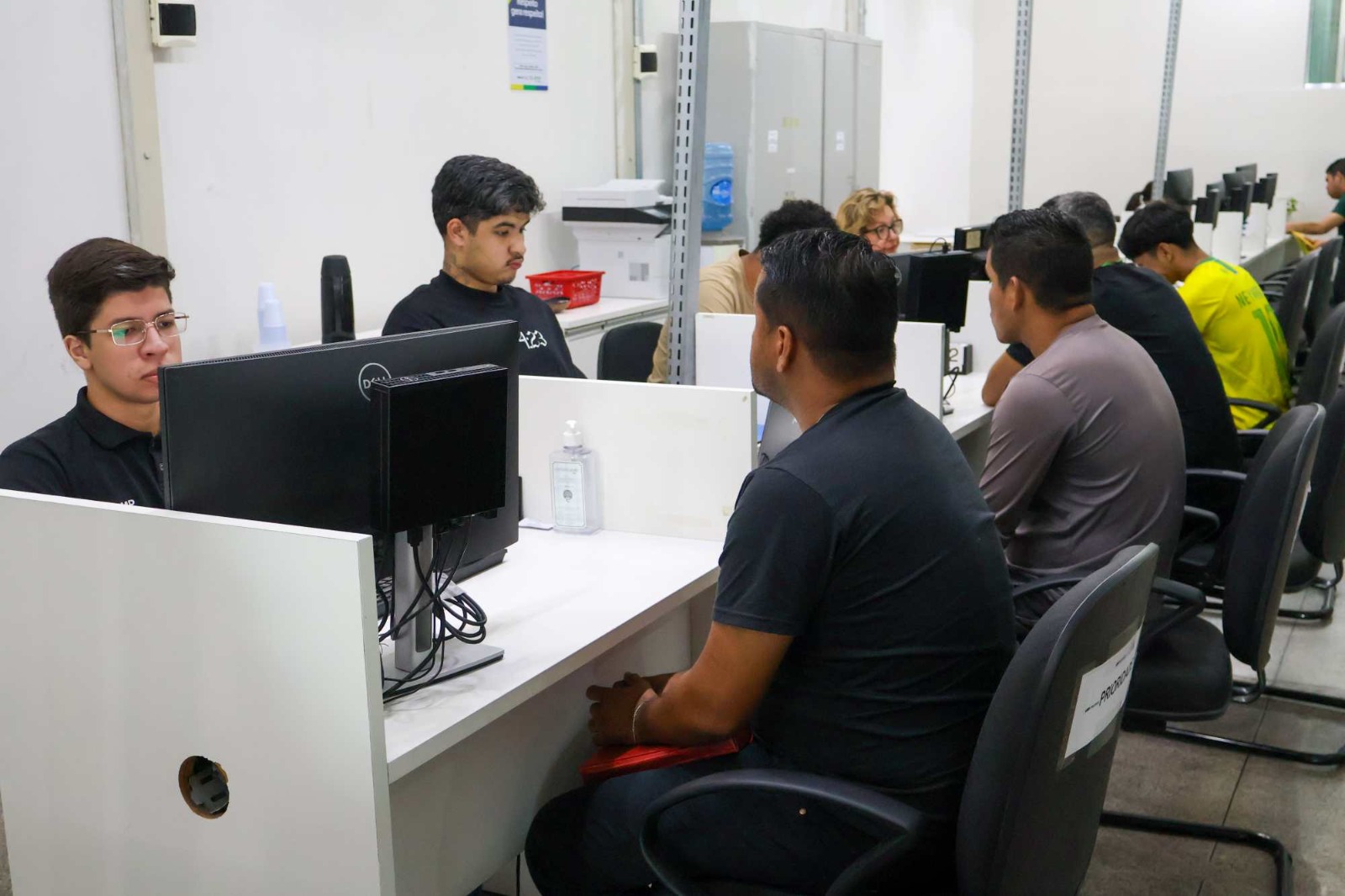 Sine Manaus disponibiliza 582 oportunidades de emprego nesta segunda-feira