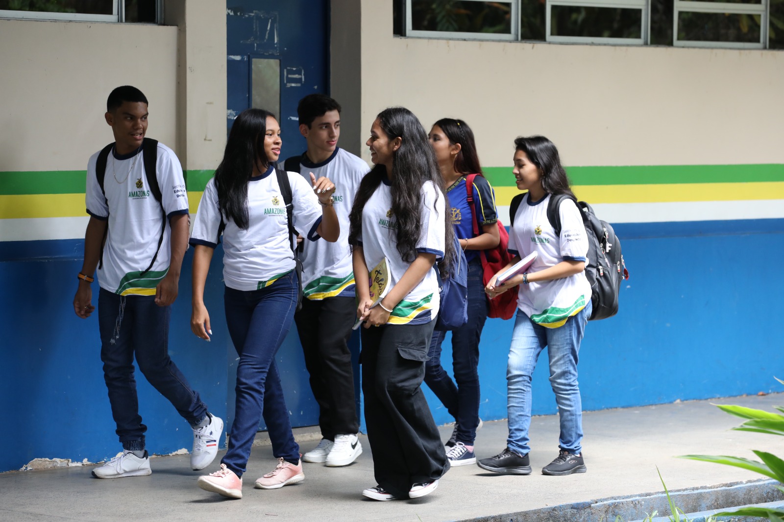 Aulas presenciais nas escolas estaduais do Amazonas são retomadas hoje