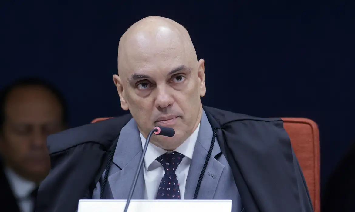 Moraes retira sigilo de decisão sobre atuação de Mendonça em inquérito do STF
