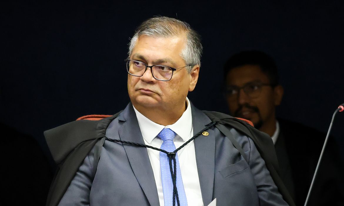 Flávio Dino propõe novas responsabilidades para emendas parlamentares