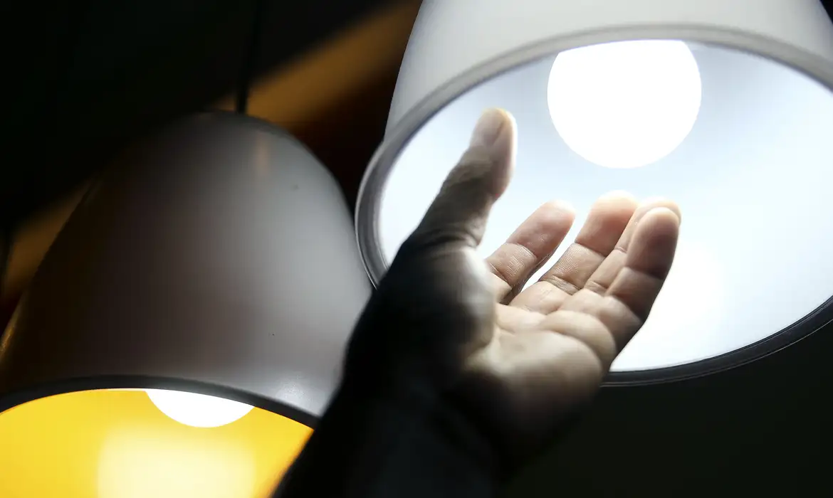 Interrupções de energia em Manaus nesta quarta-feira; veja locais afetados