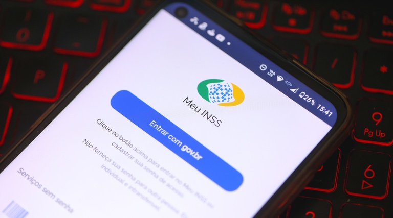 INSS alerta para golpe que visa coletar dados pessoais de segurados