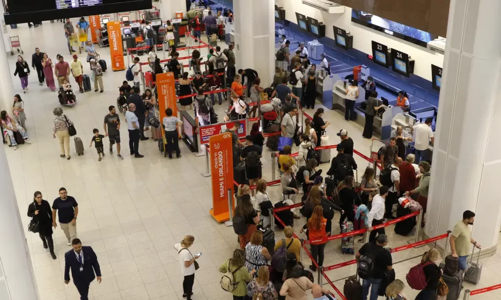 Cade investiga possível conluio de preços entre Gol e Latam no Brasil