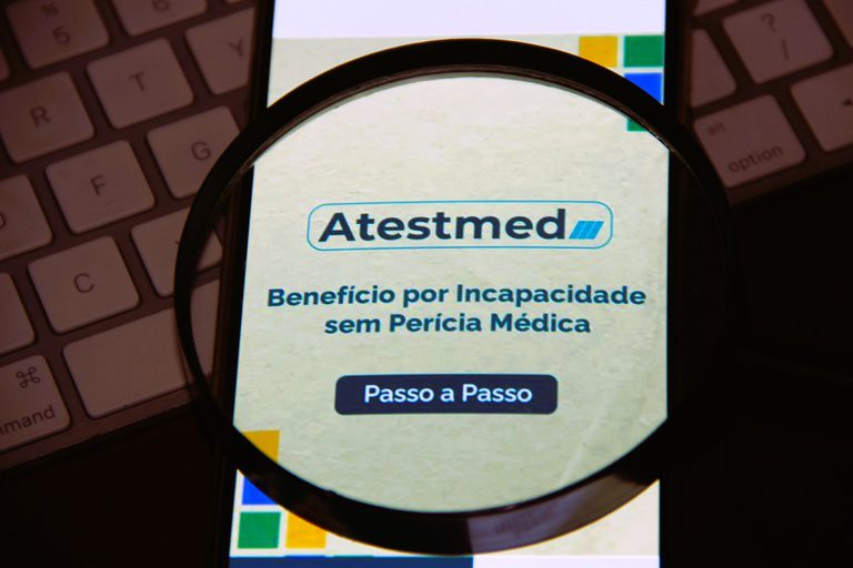 Atestados médicos de até 90 dias agora dispensam perícia presencial