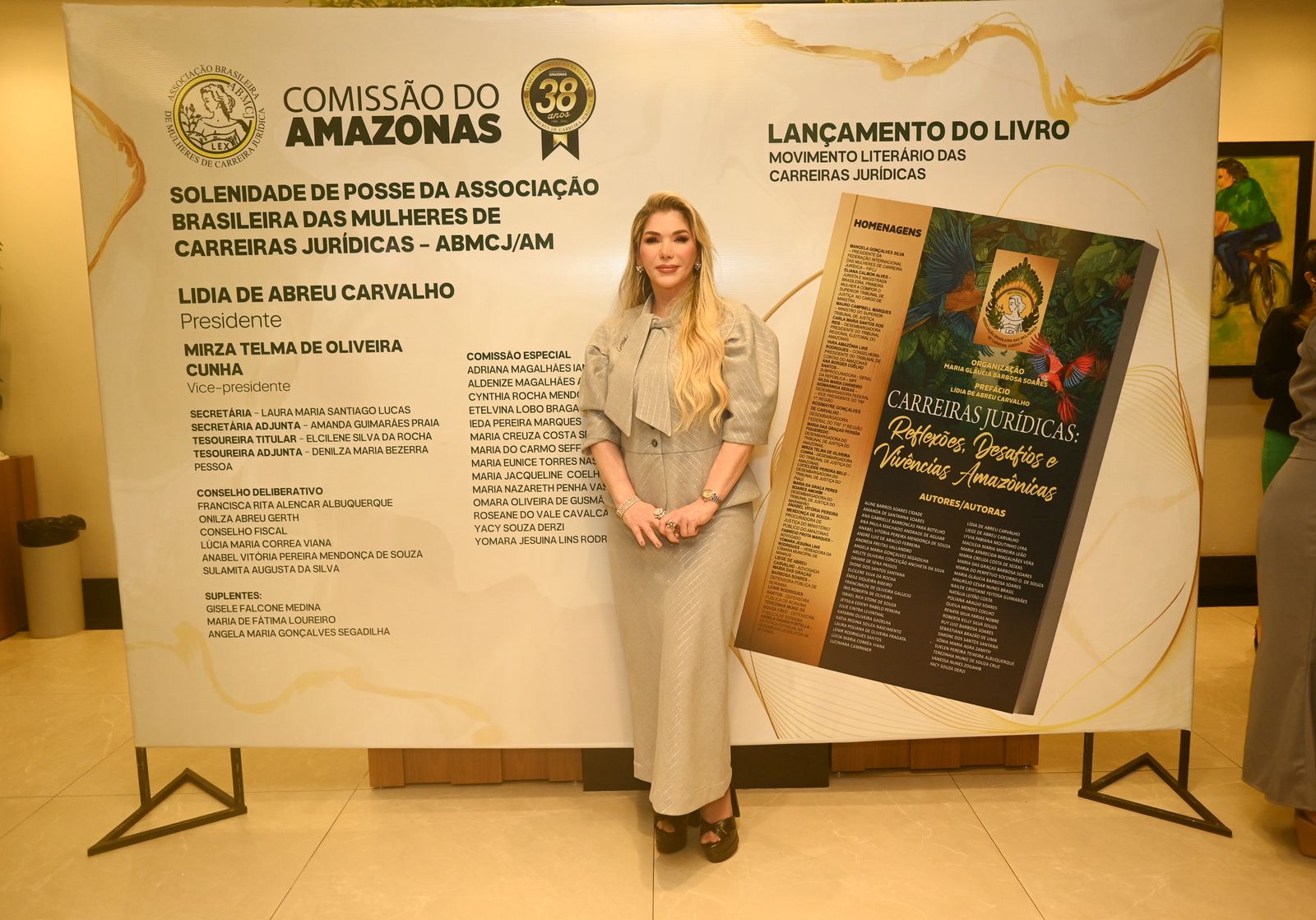 Juíza Lídia de Abreu Carvalho Frota é a nova presidente da ABMCJ-AM