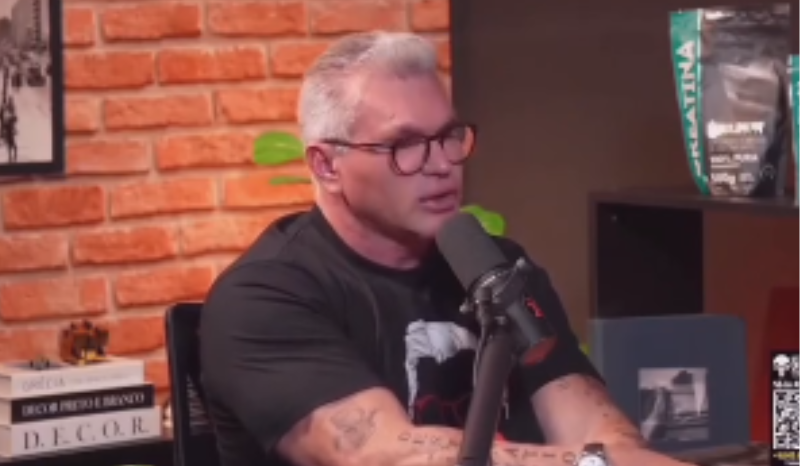 Ex-coordenador da campanha de Bolsonaro critica filhos e revela caos familiar