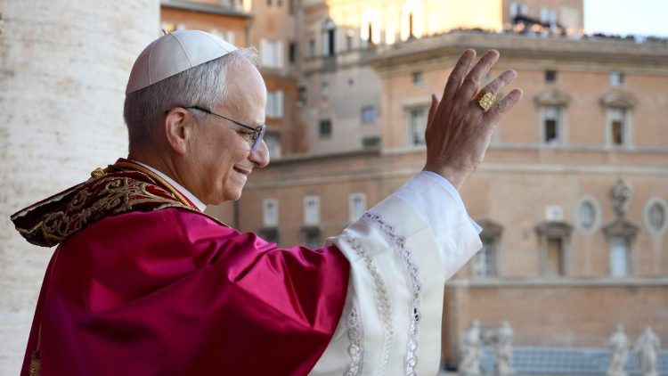 Papa Leão XIV anuncia cirurgia para remover nódulo no pulmão