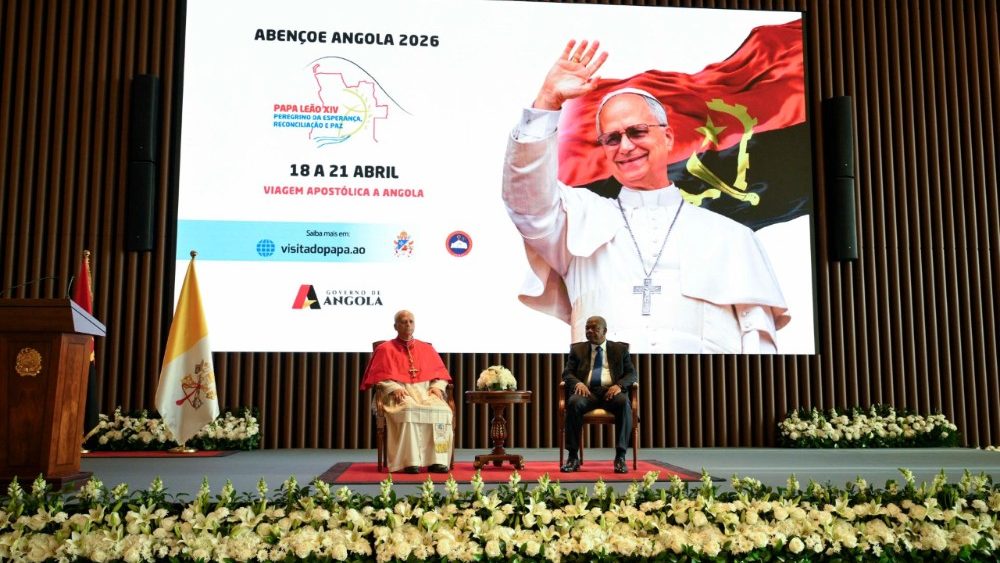 Papa Leão XIV visita África para apoiar católicos, não debater com Trump