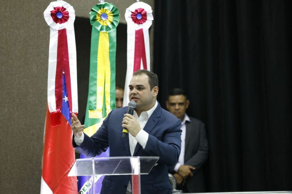 Governador interino Roberto Cidade destaca Feclam como instrumento para fortalecer Legislativo do Amazonas