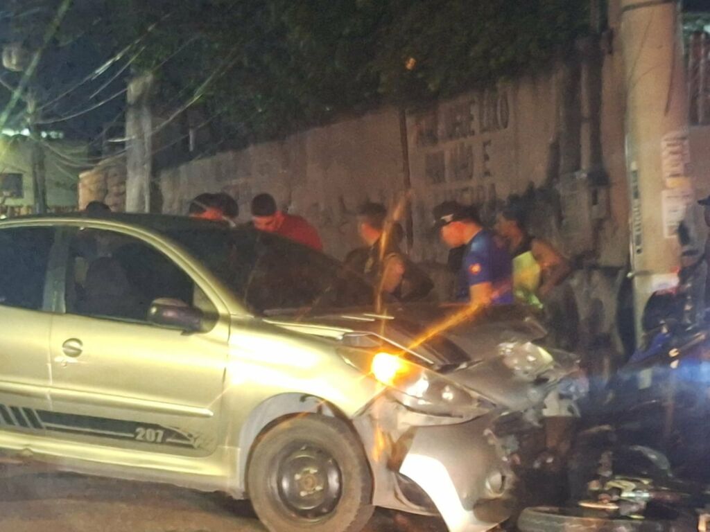 Motociclista sofre fratura exposta após acidente com carro em Manaus