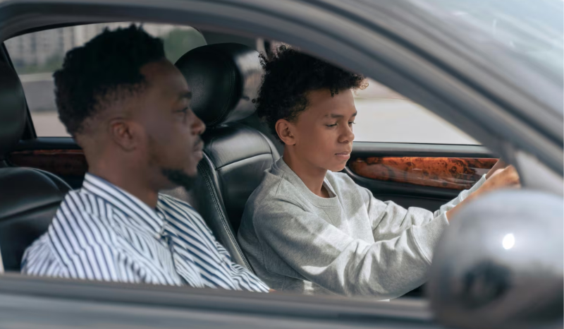 Adolescentes de 16 anos poderão dirigir? Propostas estão em debate no Congresso