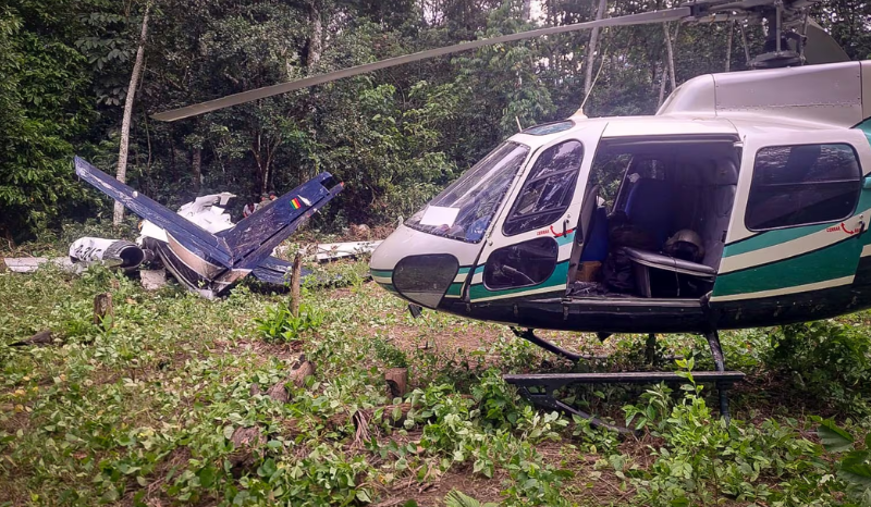 Avião cai na Bolívia após perder contato e realizar voos em círculos