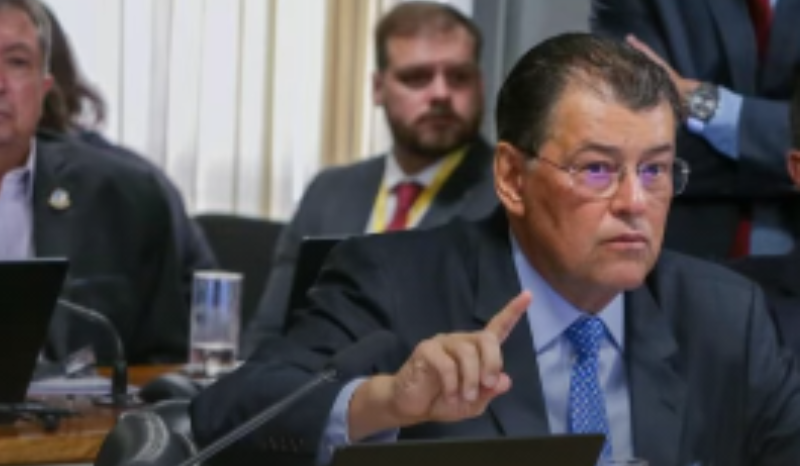 Braga critica suspensão de licitação da BR-319 e aponta interesses financeiros