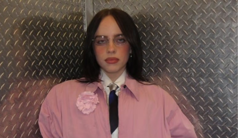 Olhar vazio e fotos espontâneas: a Geração Z nas redes sociais