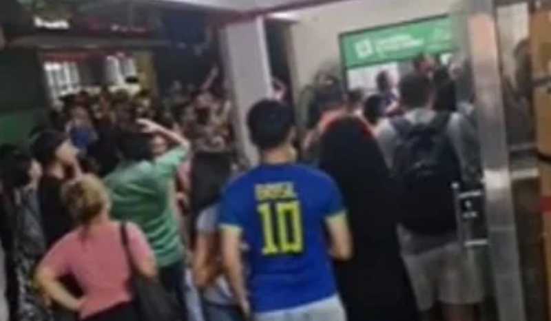 Bloqueio de Alunos em Faculdade de Manaus Gera Protestos e Polêmica