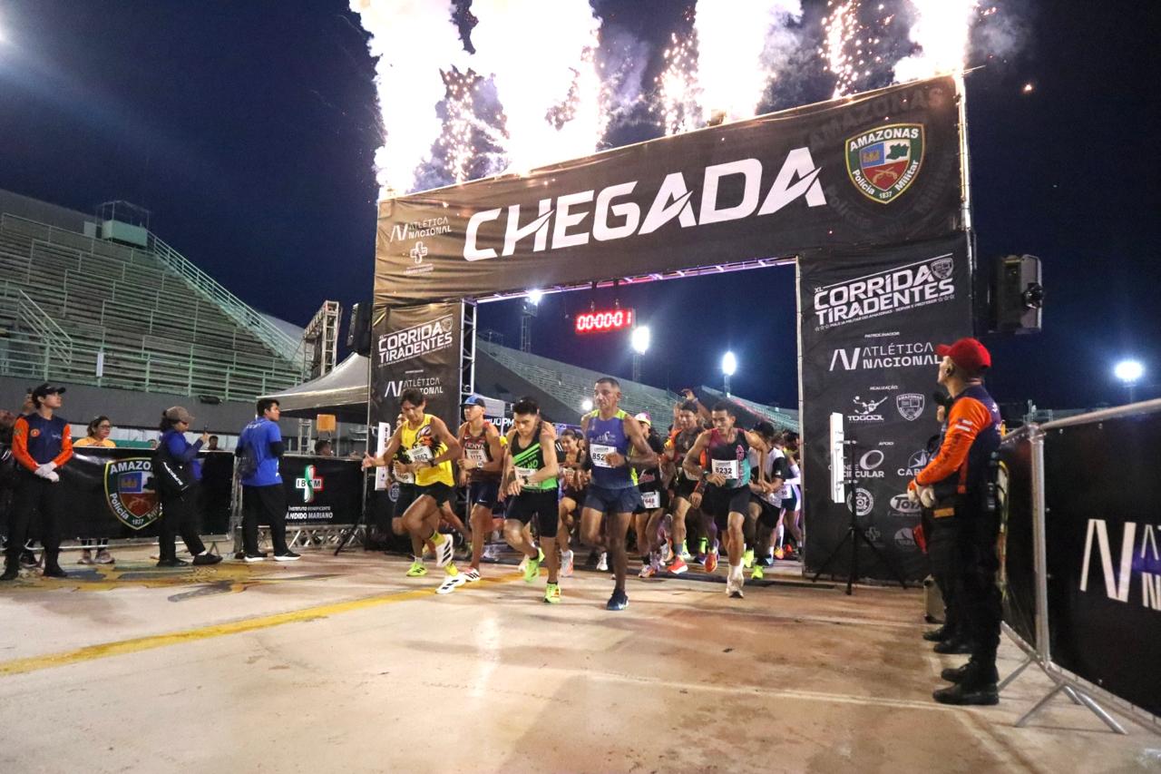 Corrida Tiradentes reúne mais de 5 mil participantes em Manaus