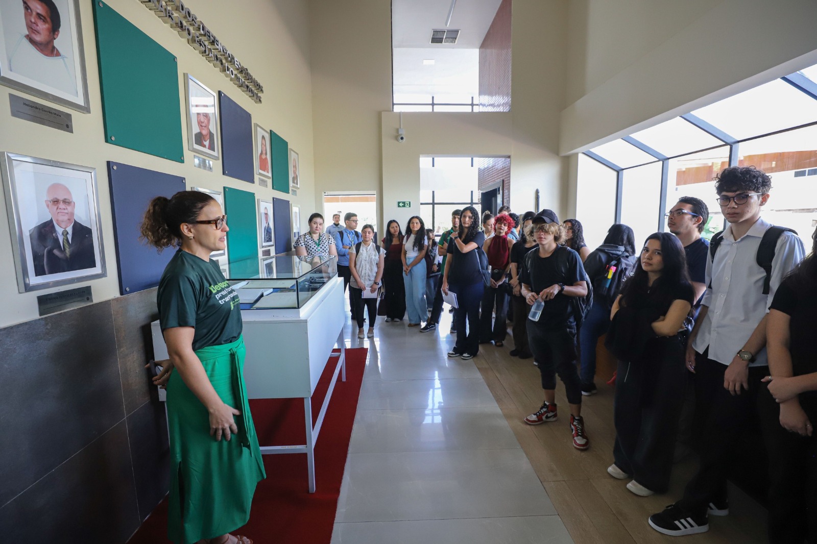 Defensoria Pública do AM promove integração com universitários da UEA