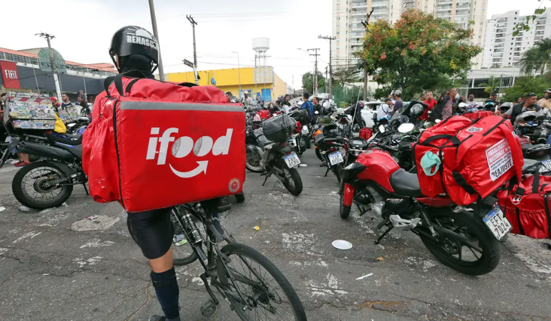 Lula propõe previdência social para trabalhadores de aplicativos