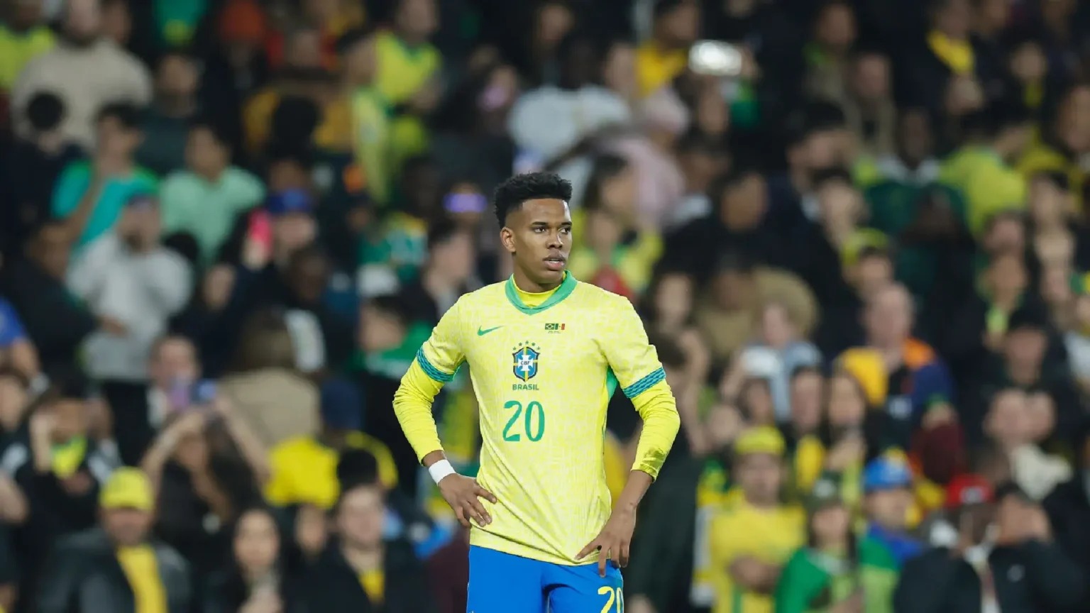 Lesão de Estêvão gera apreensão na Seleção Brasileira para a Copa