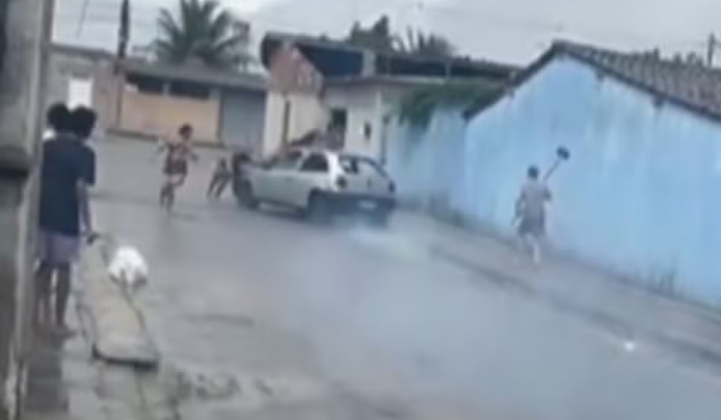 Mulher e duas amigas são atropeladas por ex-companheiro em Rio Largo