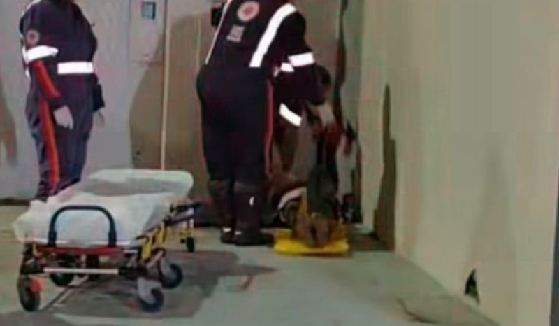 Idosa fica ferida após ser atingida por motocicleta em Manaus