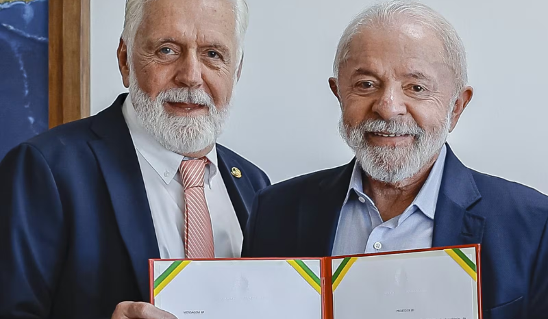 Lula se reúne com Jaques Wagner para discutir indicação ao STF
