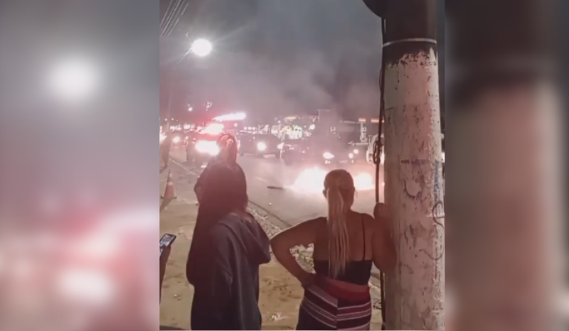 Moradores de Santo Agostinho protestam por falta de água em Manaus